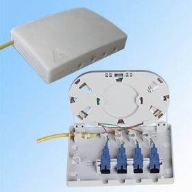 FTTH стенна оптична розетка за 4 SC симплексни адаптера MegaF - 1